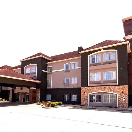 Отель La Quinta By Wyndham Brookshire West Katy Экстерьер фото